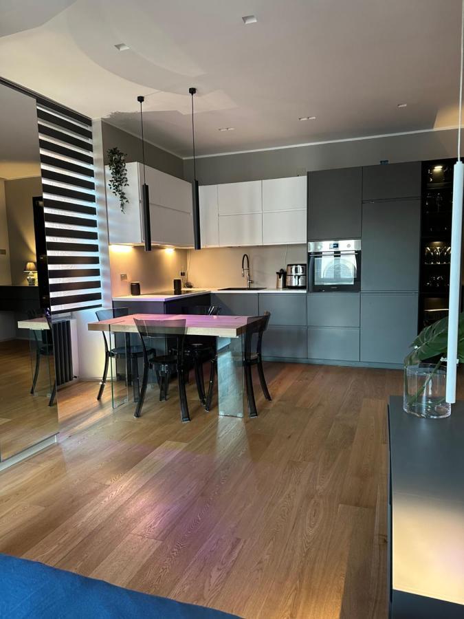 Lr Deluxe Apartments - Fondazione Prada - Metro M3 Mediolan Zewnętrze zdjęcie